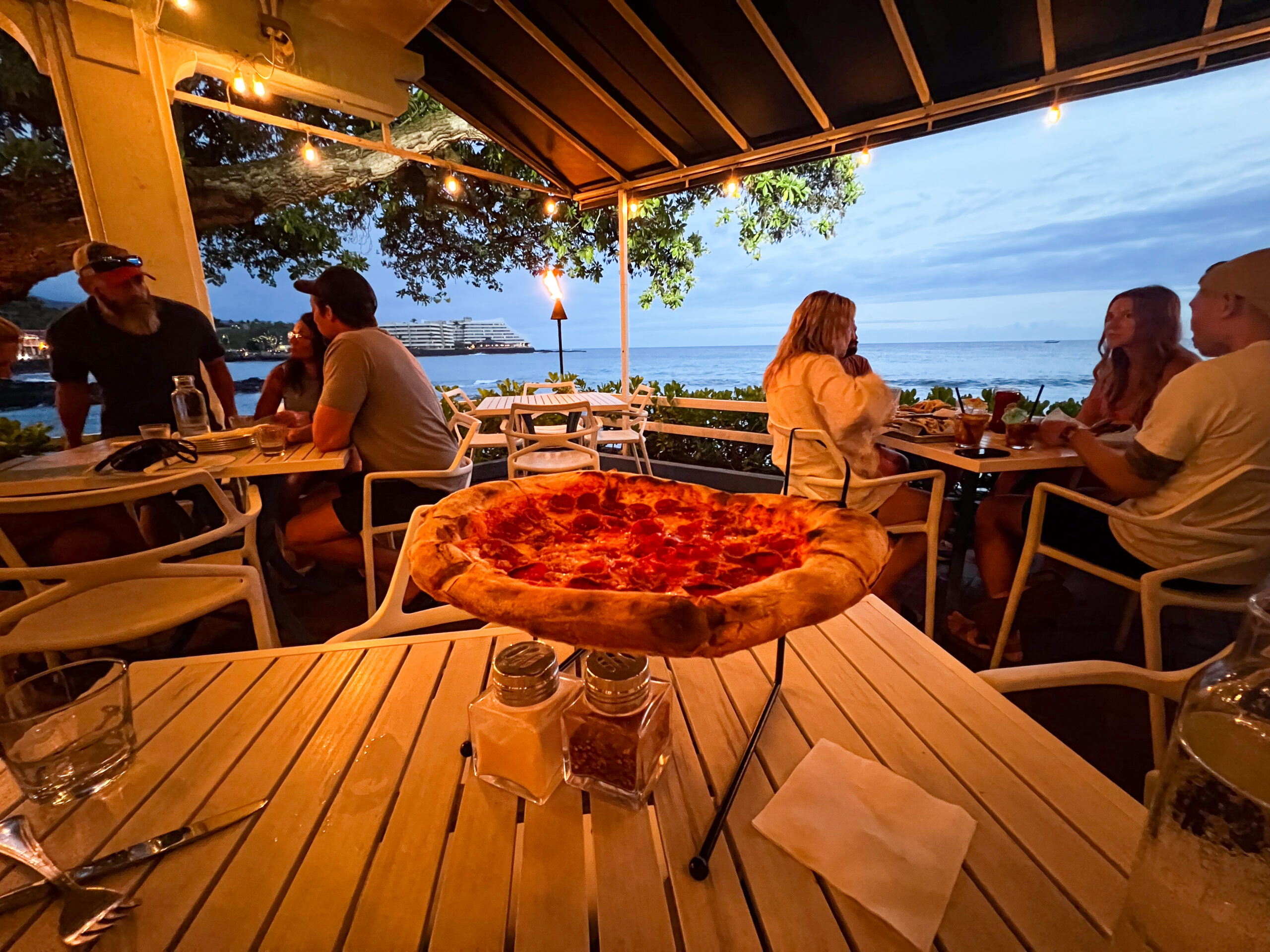 Pizza in Kai restaurant in Kailua Kona