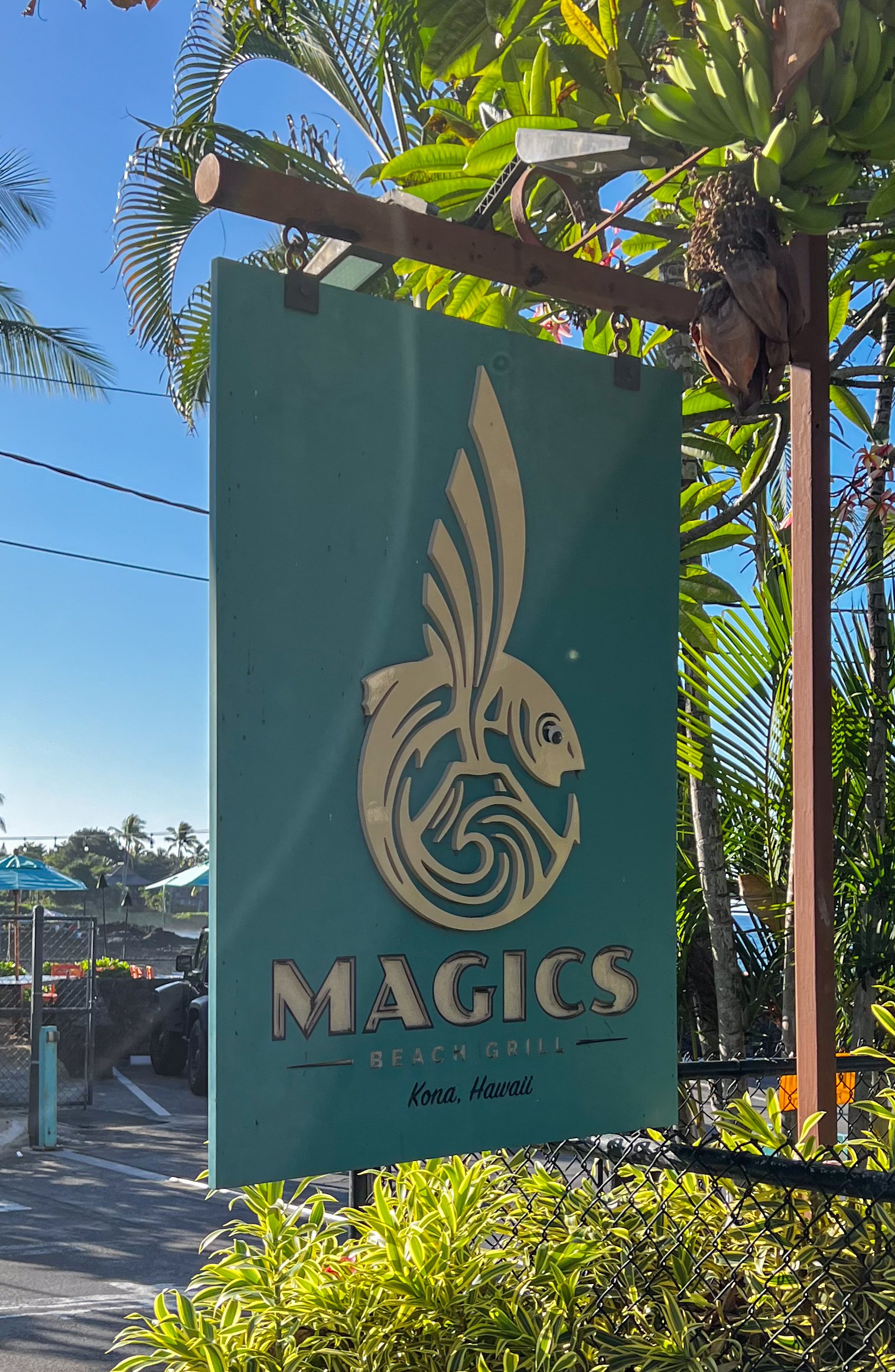 Magic's Beach Grill